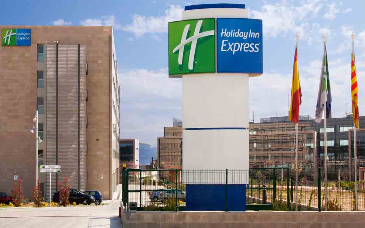 Holiday Inn Express Barcelona Sant Cugat